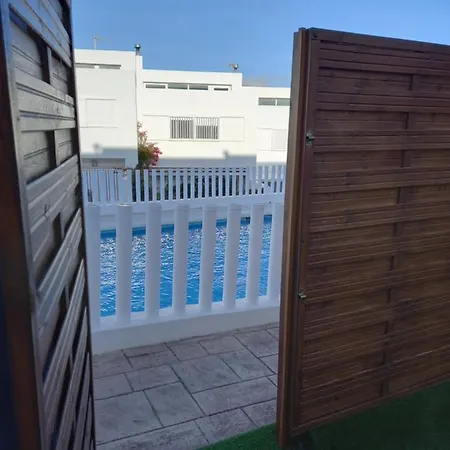 A Levante Conil- Solo Familias Y Parejas Conil De La Frontera